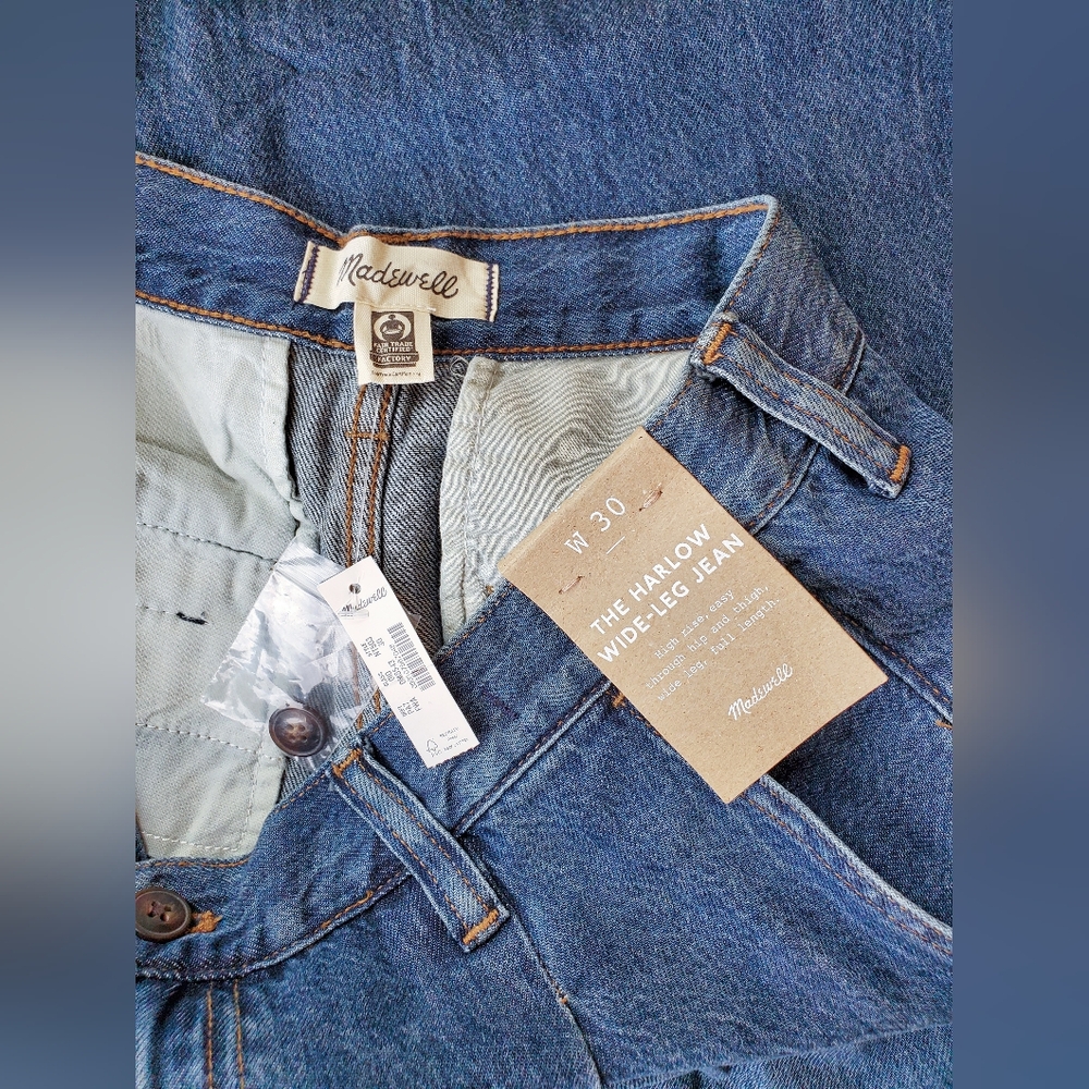 THE HARLOW WIDE-LEG JEAN IN FIELDALE WASH: AIRY DENIM EDITION - Picture 7 of 7